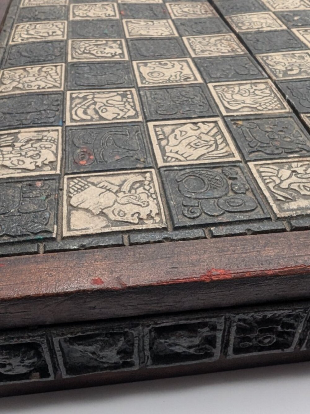 Vintage Inca Aztec Hand Carved Onyx Chessboard Storage & Set - Picture 9 of 9